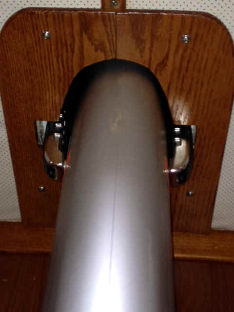 cabin top trim.JPG (84150 bytes)