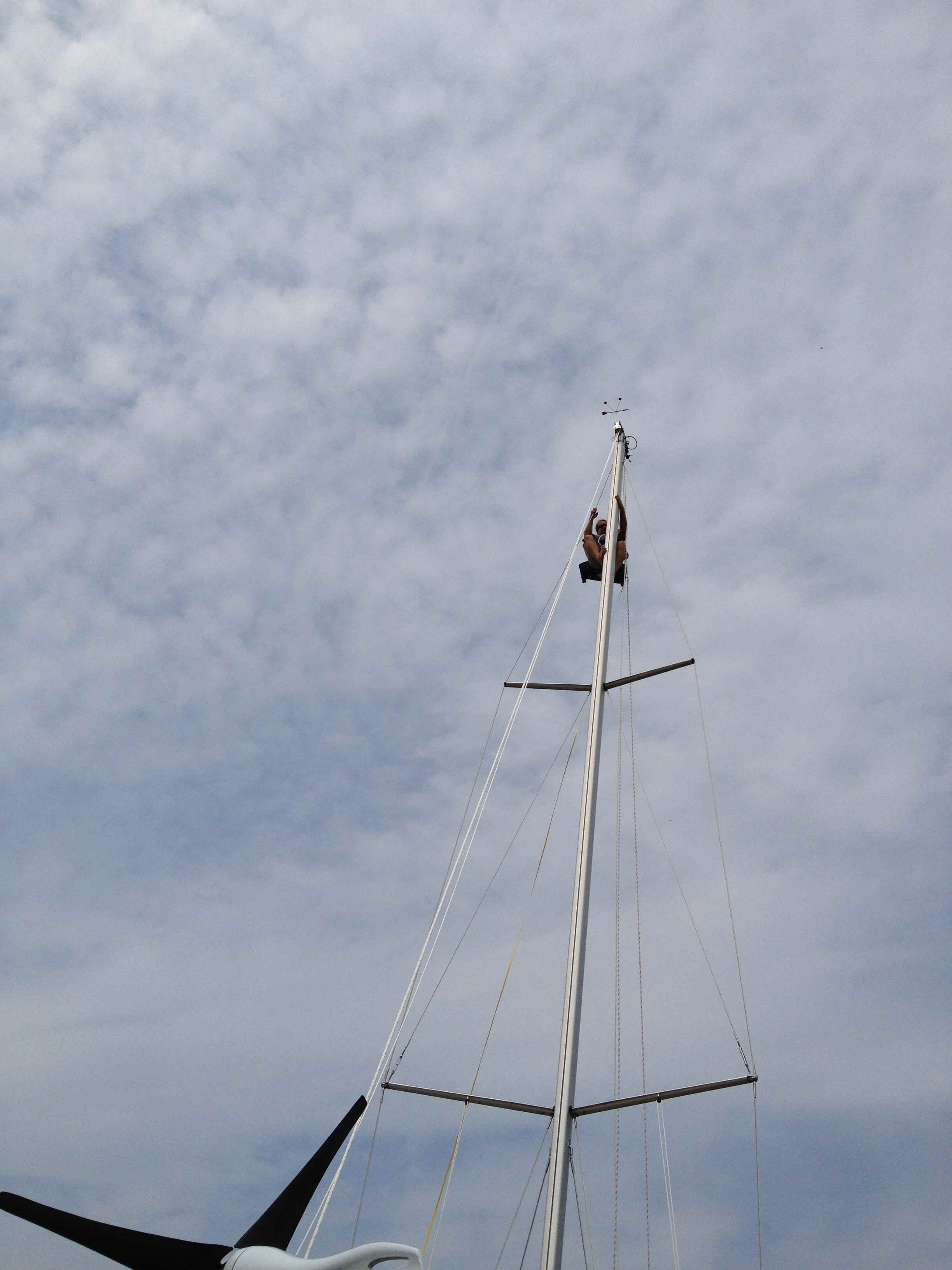 mast18.jpg (2091473 bytes)