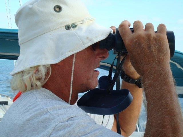 Binoculars.jpg (40726 bytes)