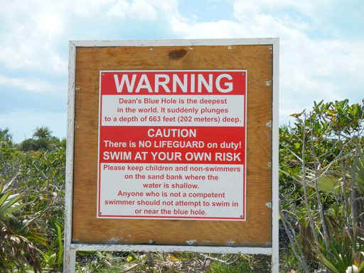 LI_BlueHole04.jpg (74768 bytes)