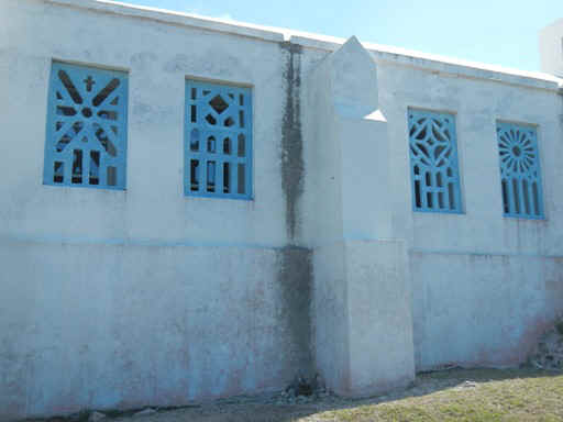 LI_Church02_Detail.jpg (65858 bytes)
