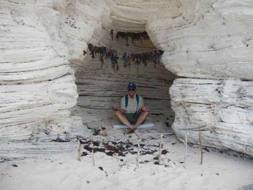 LI_Dave_Cave.jpg (71851 bytes)