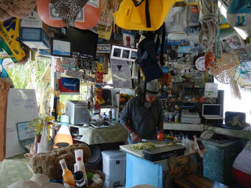 LI_MaxConchBar.jpg (82517 bytes)