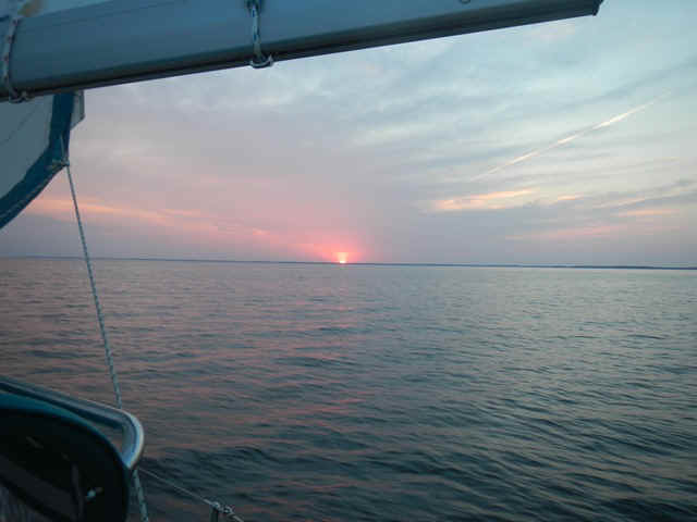 RH_Sunrise01.jpg (85957 bytes)