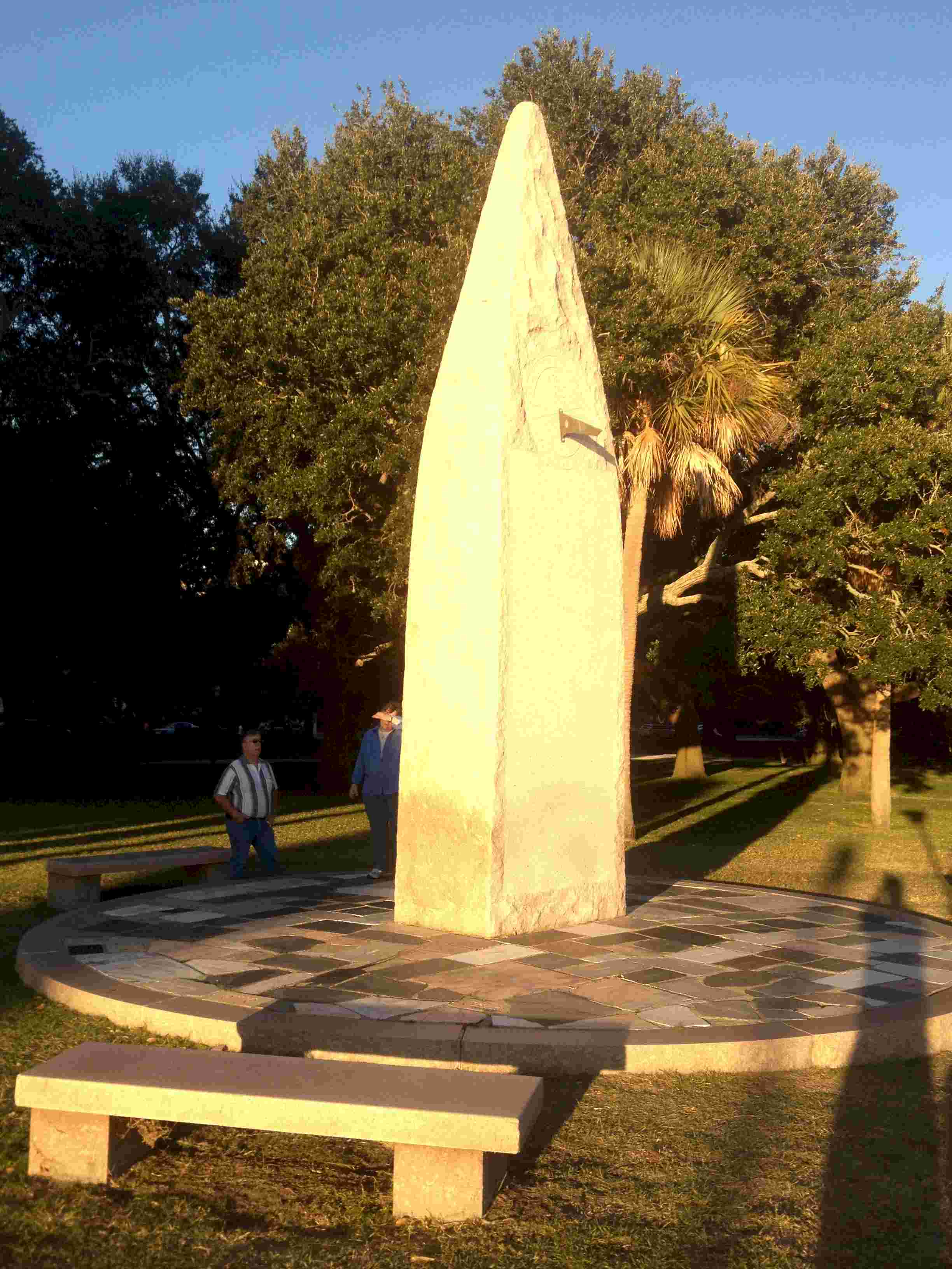 Charles_Battery02.jpg (277771 bytes)