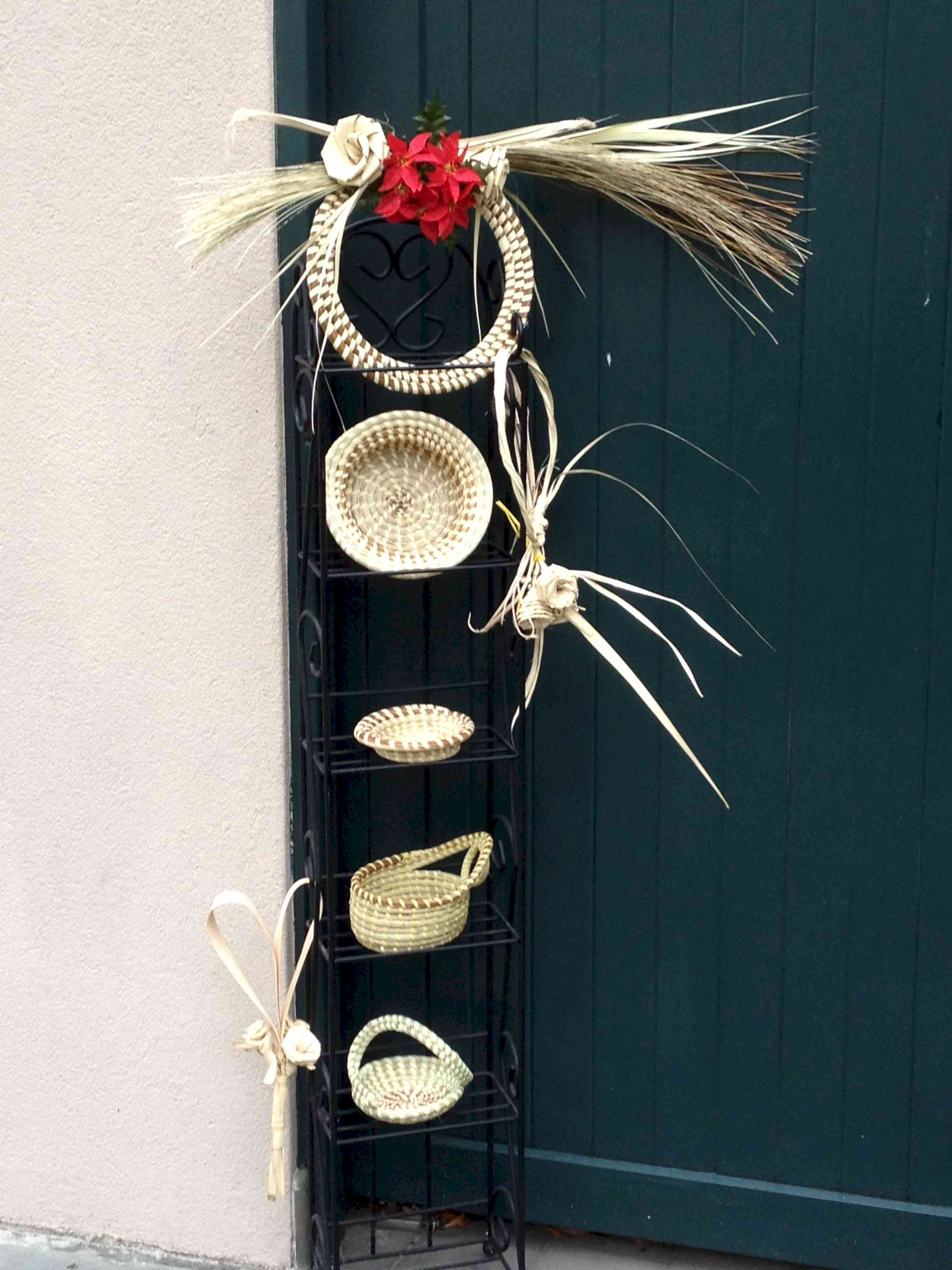 Gullah Weaving.jpg (339626 bytes)