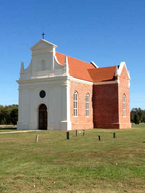 catholic_church_SMC.JPG (131712 bytes)