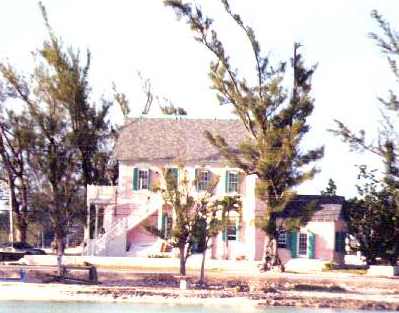 Library-GuvHbr01.jpg (20435 bytes)