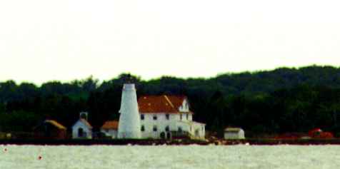 solomons_lgt.JPG (7358 bytes)
