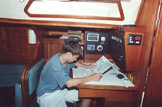 navstat.jpg (19304 bytes)