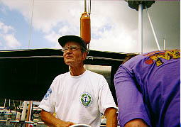 pusser02.jpg (19598 bytes)